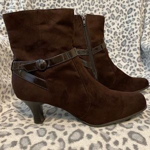 Merona booties size 10